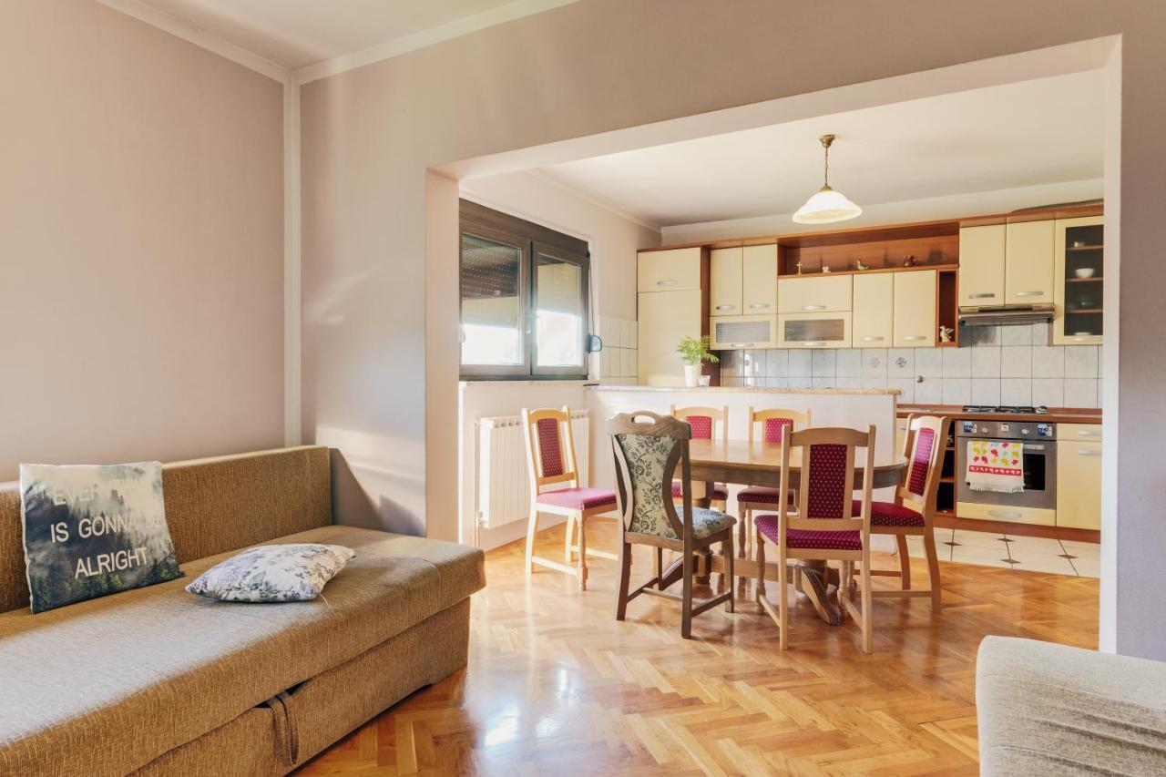 Apartment Lucija